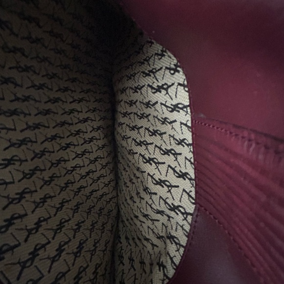 YSL Vintage Crossbody Bag - Picture 7 of 15